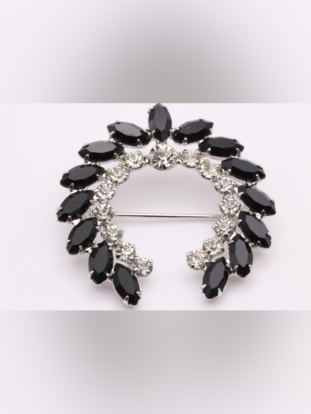 Vintage B David Black Rhinestone Clip Earrings Old Hollywood Glam - Picture 10 of 10